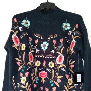 Women Crewneck Sweater